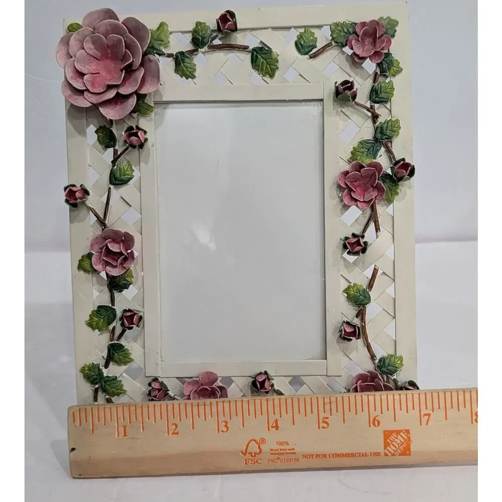 Shabby Chic Cottagecore Metal Lattice Floral Photo Frame 4x6 Tabletop Pink Rose